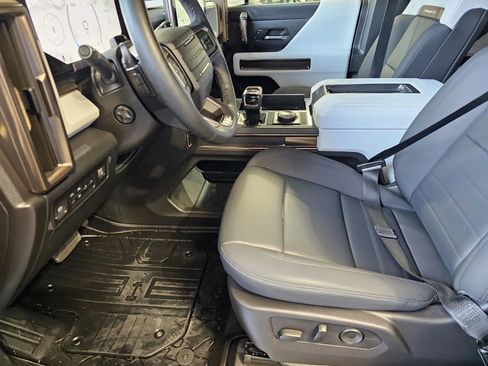 Used 2024 GMC Hummer EV 2X AWD/4WD image 15