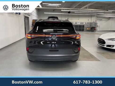 Certified 2022 Volkswagen ID.4 Pro image 3