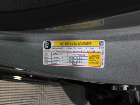 New 2026 Cadillac Lyriq V image 43