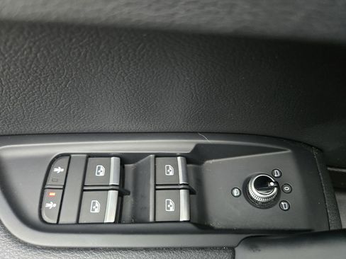 Used 2019 Audi Q5 2.0T Premium image 14