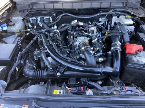 Used 2023 Ford Bronco Wildtrak image 26