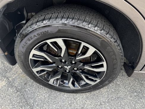 Used 2018 Mitsubishi Outlander SEL AWD/4WD image 23