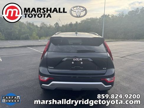 Used 2025 Kia Niro EX image 4