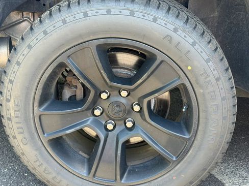 Used 2020 RAM 1500 Big Horn AWD/4WD image 11