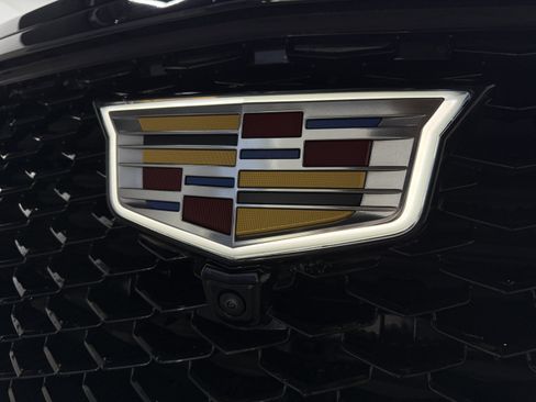 Used 2025 Cadillac Escalade ESV Sport Platinum image 8