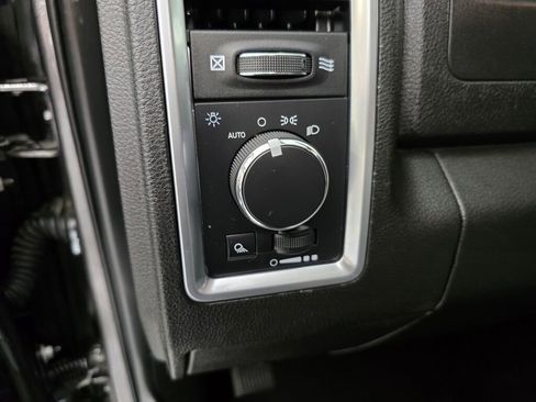 Used 2024 RAM 1500 Classic SLT image 22