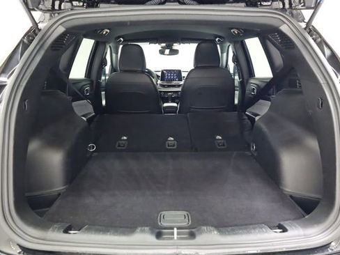 Used 2025 Jeep Compass Latitude AWD/4WD image 31