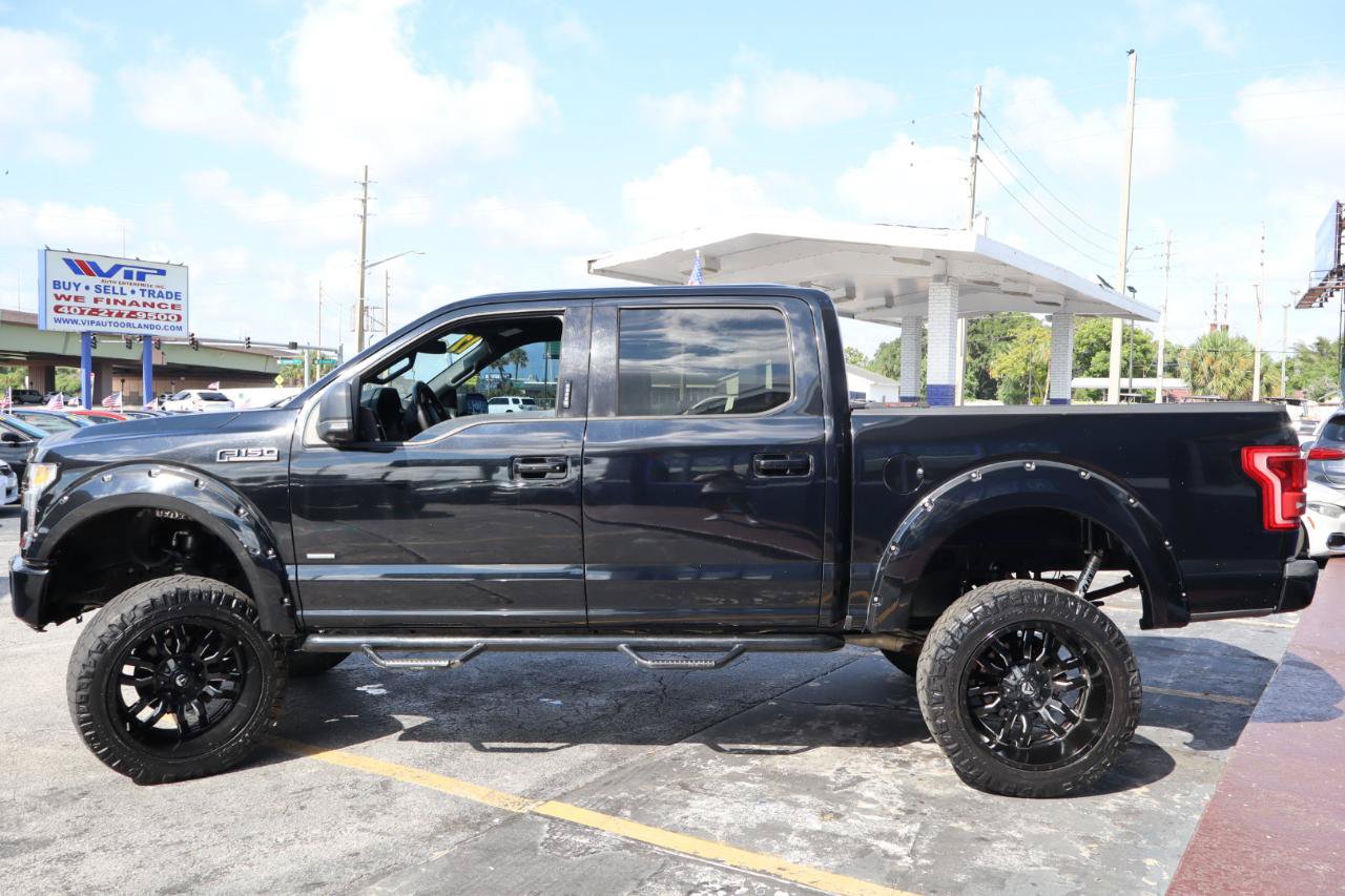 Used 2017 Ford F150 XLT w/ Equipment Group 302A Luxury AWD/4WD image 10