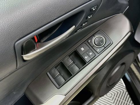 Used 2023 Lexus IS 350 F Sport AWD/4WD image 18