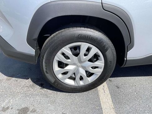 Used 2024 Toyota Corolla Cross L image 24