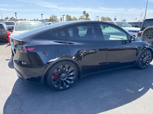 Used 2023 Tesla Model Y Performance AWD/4WD image 13