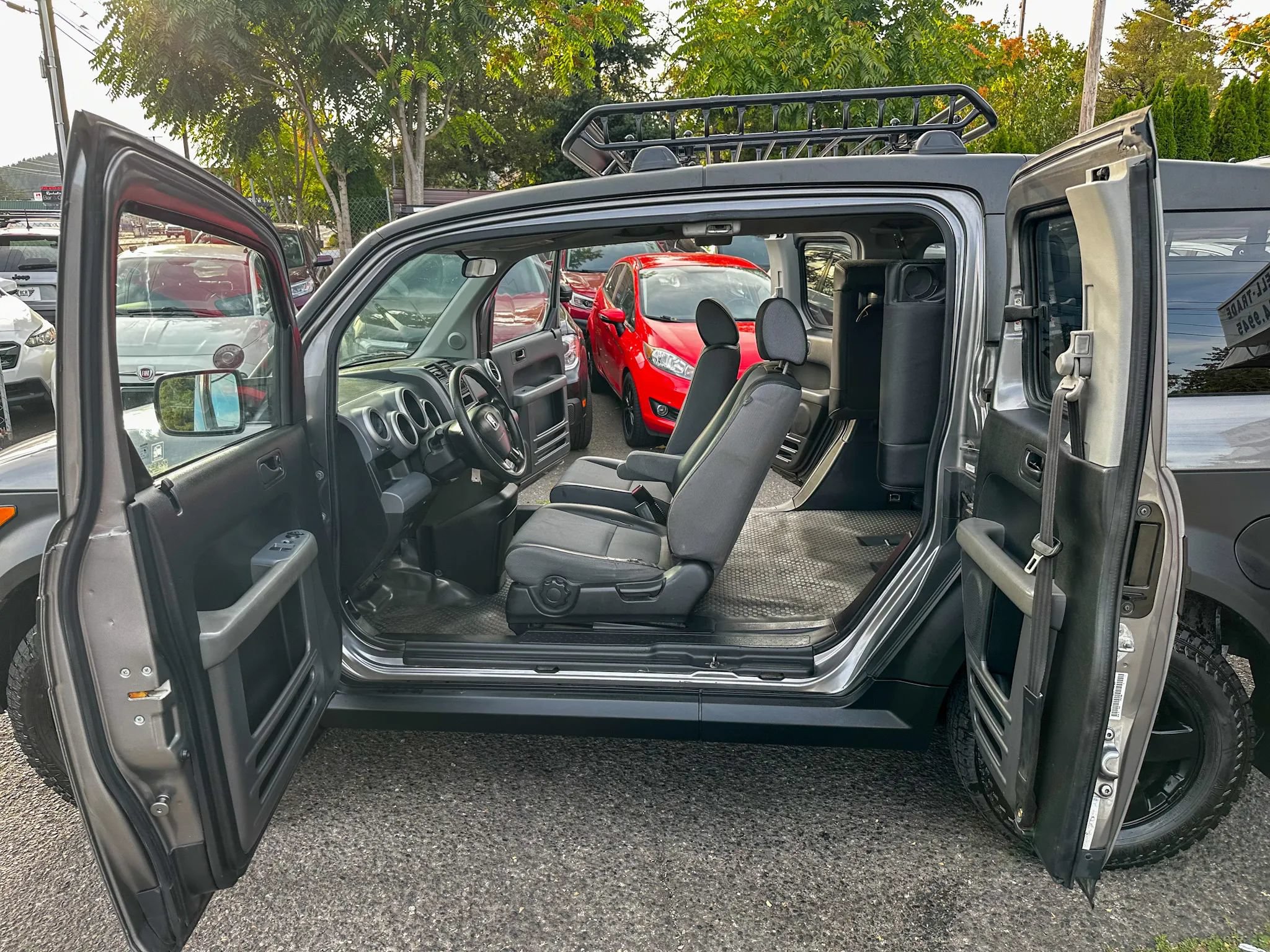 Used 2005 Honda Element EX image 32