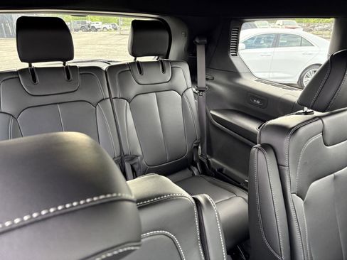 New 2026 Jeep Grand Cherokee L Limited AWD/4WD image 13