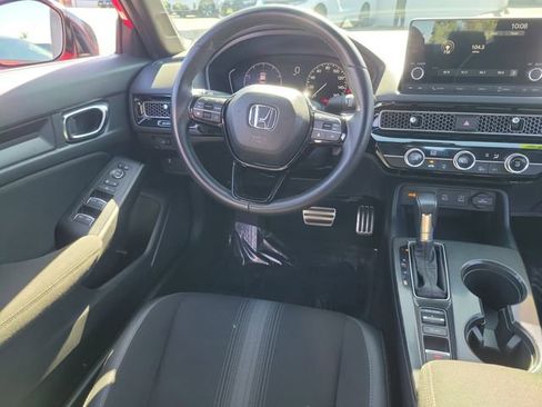 Used 2025 Honda Civic Sport image 11