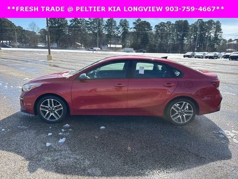 Used 2019 Kia Forte S image 2