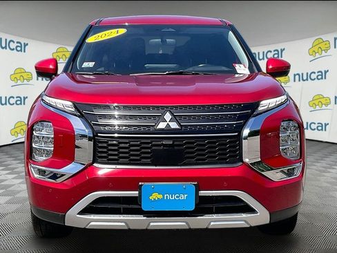 Used 2024 Mitsubishi Outlander SE AWD/4WD image 2