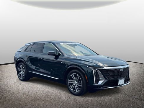 Used 2024 Cadillac Lyriq Luxury AWD/4WD image 27