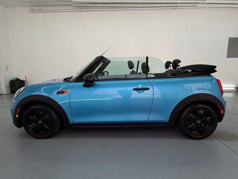 Used 2019 MINI Cooper Convertible image 2