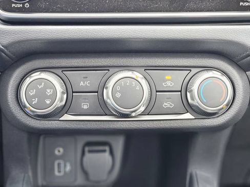 New 2025 Nissan Versa S w/ Trunk Package FWD image 23