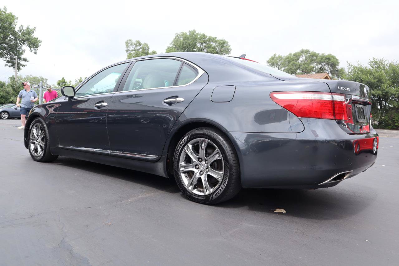 Used 2007 Lexus LS 460 L RWD image 3