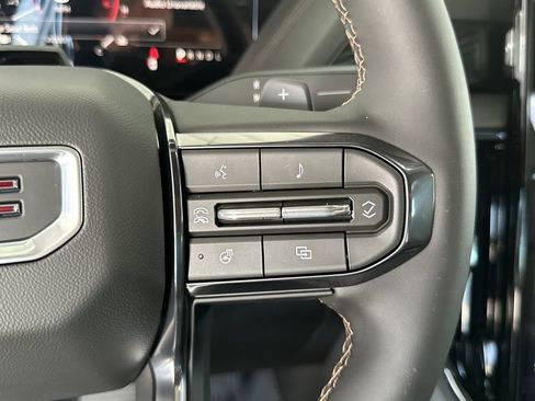 New 2026 GMC Yukon XL AT4 w/ AT4 Premium Plus Package AWD/4WD image 22