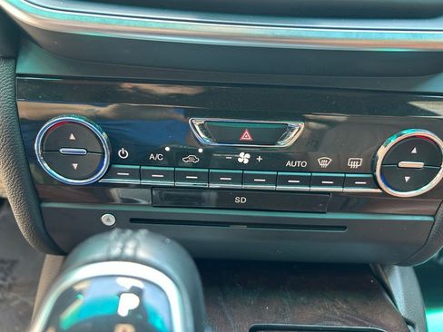 Used 2014 Maserati Ghibli RWD image 48