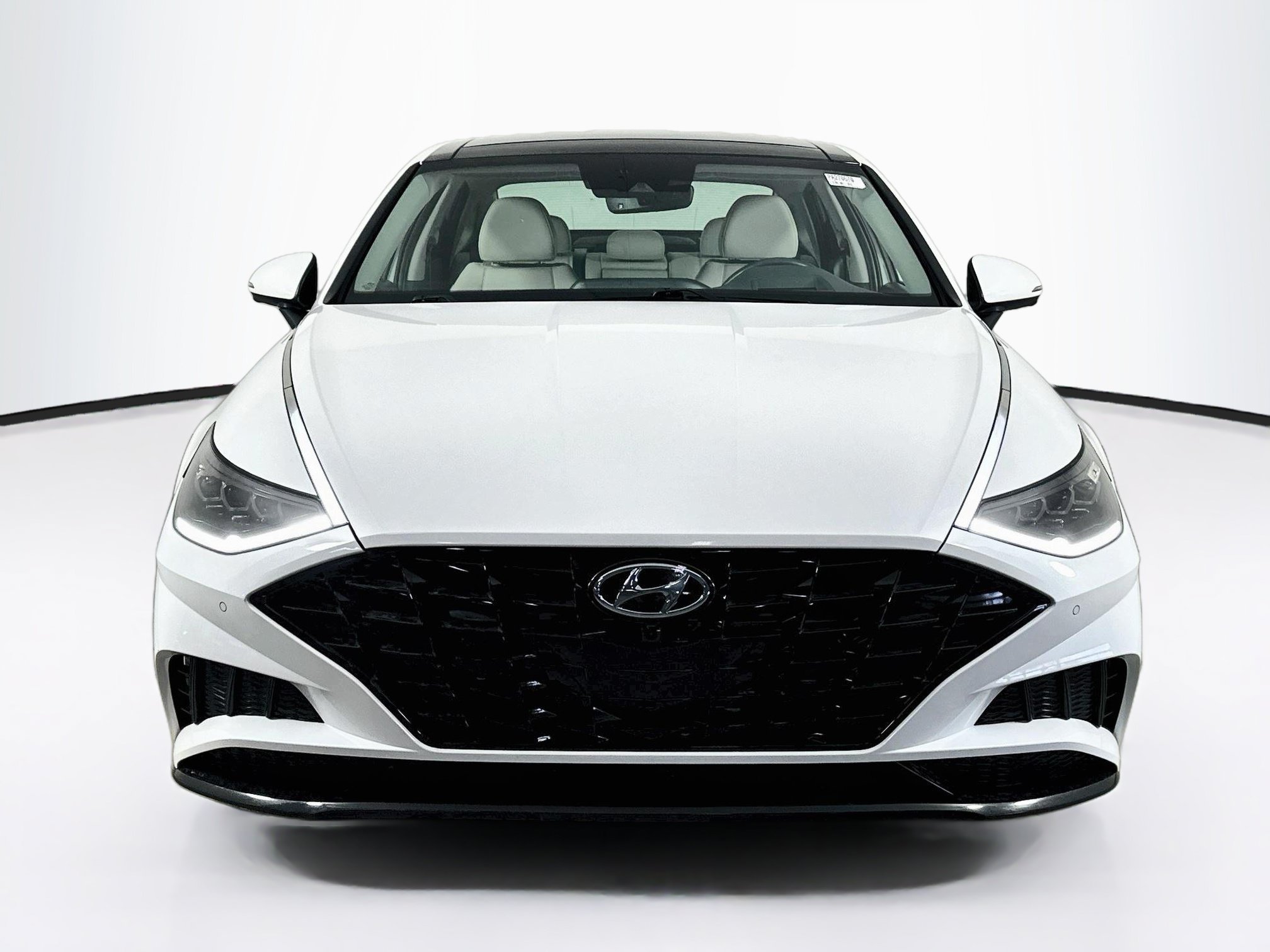 Used 2023 Hyundai Sonata Limited FWD image 2