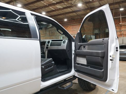Used 2014 Ford F150 Raptor w/ Equipment Group 801A Luxury AWD/4WD image 48
