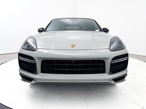 Used 2022 Porsche Cayenne Turbo AWD/4WD image 17