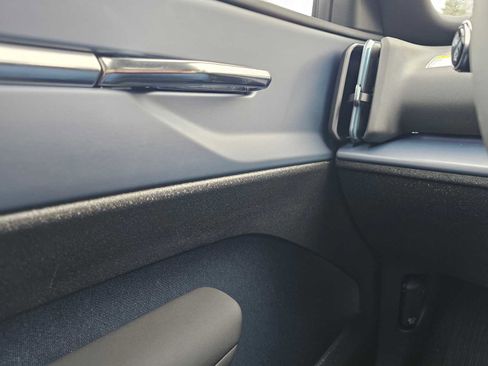 New 2026 Volvo EX30 Plus w/ Protection Package Premier image 27