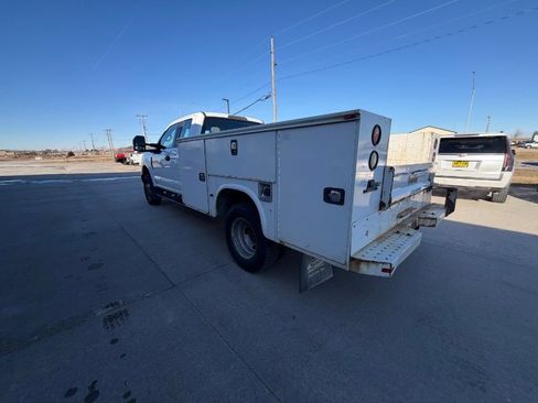 Used 2017 Ford F350 XL w/ Power Equipment Group image 6