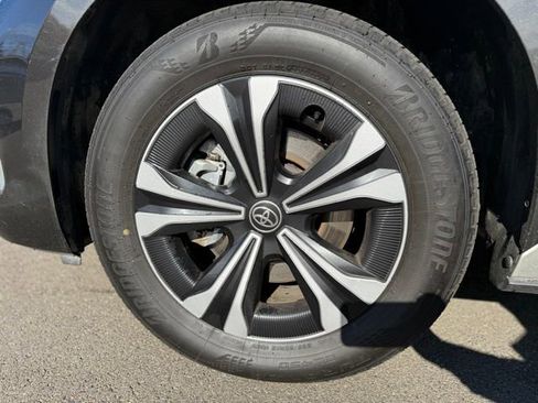 Used 2023 Toyota bZ4X XLE w/ Weather Package image 9