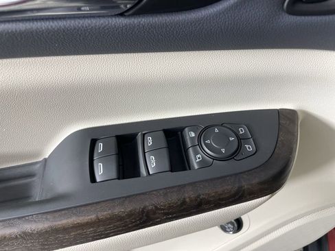 Used 2023 GMC Acadia Denali w/ Denali Ultimate Package image 23