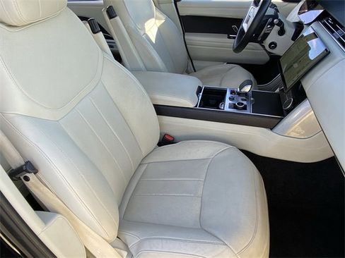 Used 2023 Land Rover Range Rover Long Wheelbase SE image 18