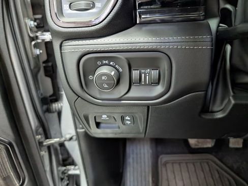 Used 2026 RAM 1500 Limited AWD/4WD image 22
