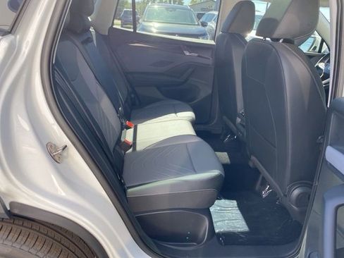 New 2025 Volkswagen Tiguan SE image 51