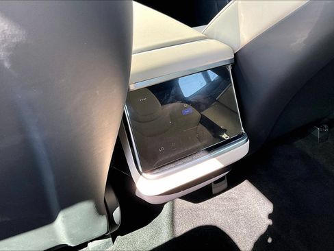 Used 2021 Tesla Model S Long Range AWD/4WD image 31