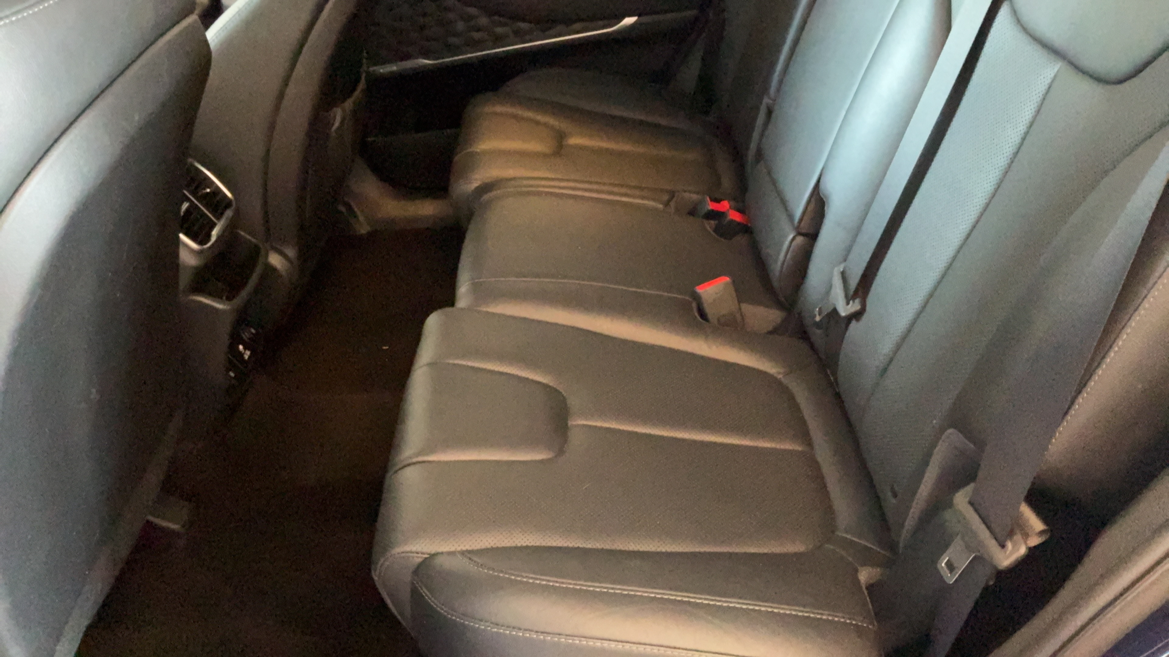 Used 2020 Hyundai Santa Fe Limited AWD/4WD image 33