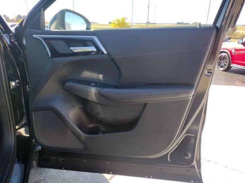 New 2025 Mitsubishi Outlander SE image 32