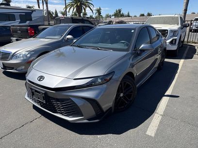 Used 2025 Toyota Camry SE w/ Multimedia Upgrade Package