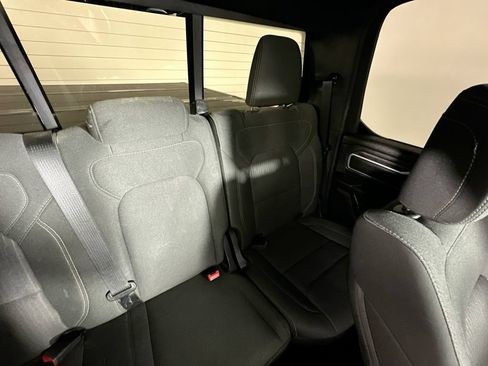 Used 2022 RAM 1500 Big Horn AWD/4WD image 14