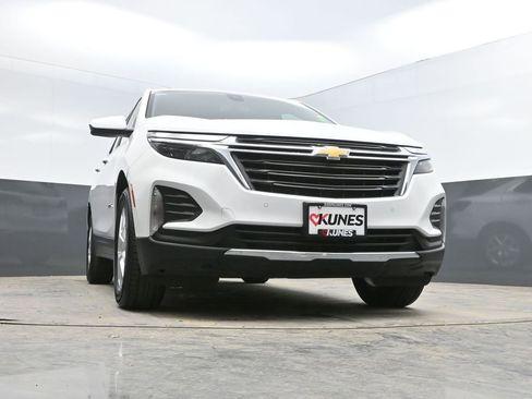 Used 2024 Chevrolet Equinox LT image 29