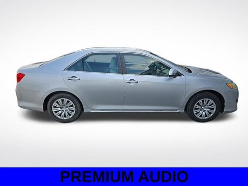 Used 2012 Toyota Camry LE image 4