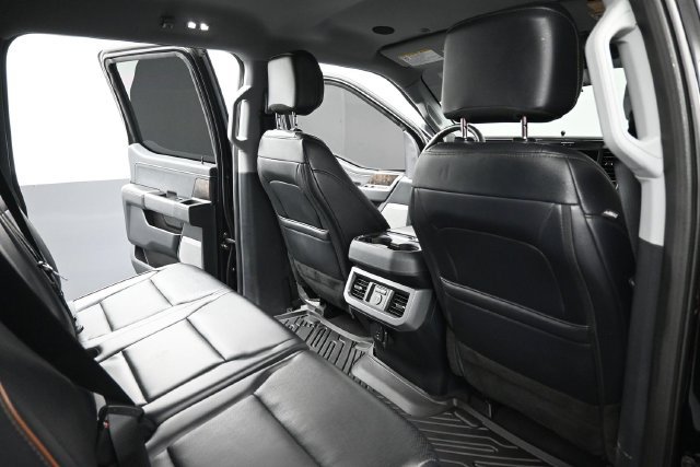 Used 2025 Ford F350 Lariat w/ Lariat Ultimate Package AWD/4WD image 27