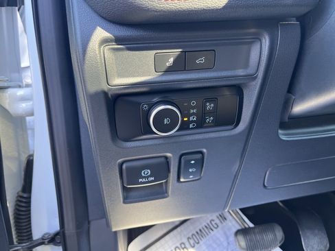 Used 2024 Ford Expedition Max Limited image 19