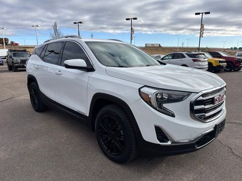 Used 2019 GMC Terrain SLT w/ Preferred Package image 9