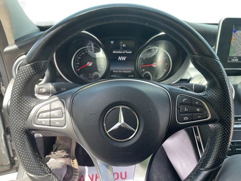 Used 2017 Mercedes-Benz C 300 4MATIC Sedan image 20