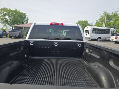 Used 2018 Chevrolet Silverado 1500 W/T w/ WT Convenience Package RWD image 9