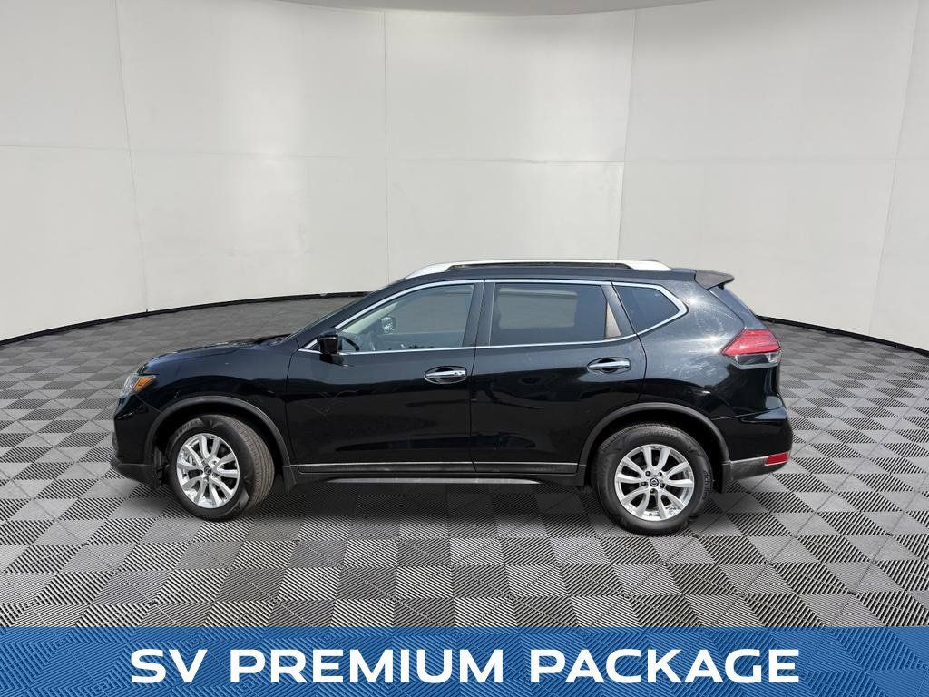 Used 2017 Nissan Rogue SV w/ SV Premium Package FWD image 9