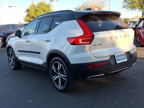 Used 2020 Volvo XC40 T5 R-Design w/ Protection Package image 3